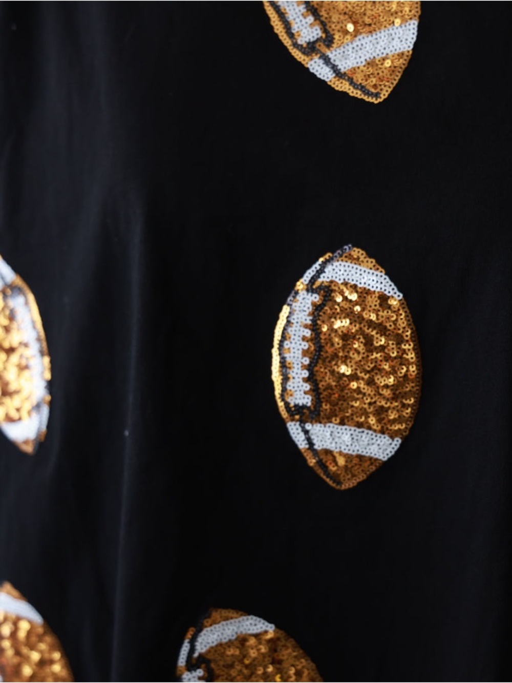 Size small Boutique GAME DAY SEQUIN FOOTBALL T-SHIRT - Picture 8 of 13